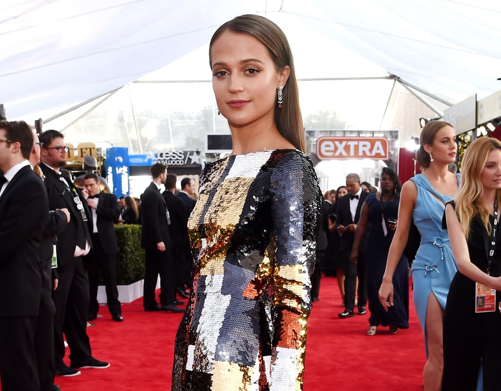 Alicia Vikander's Dress at SAG Awards 2016