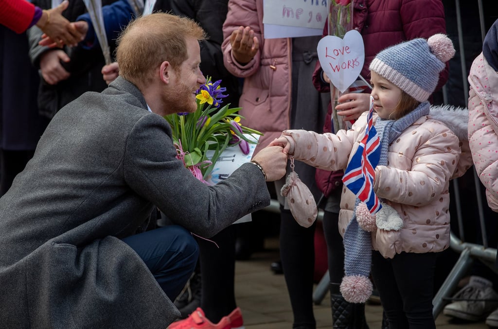 Meghan Markle Prince Harry Let Blind Kids Touch Their Faces