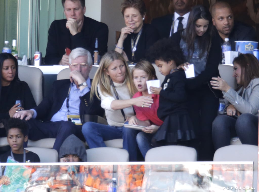 Gwyneth Paltrow Babysitting Blue Ivy at the Super Bowl 2016