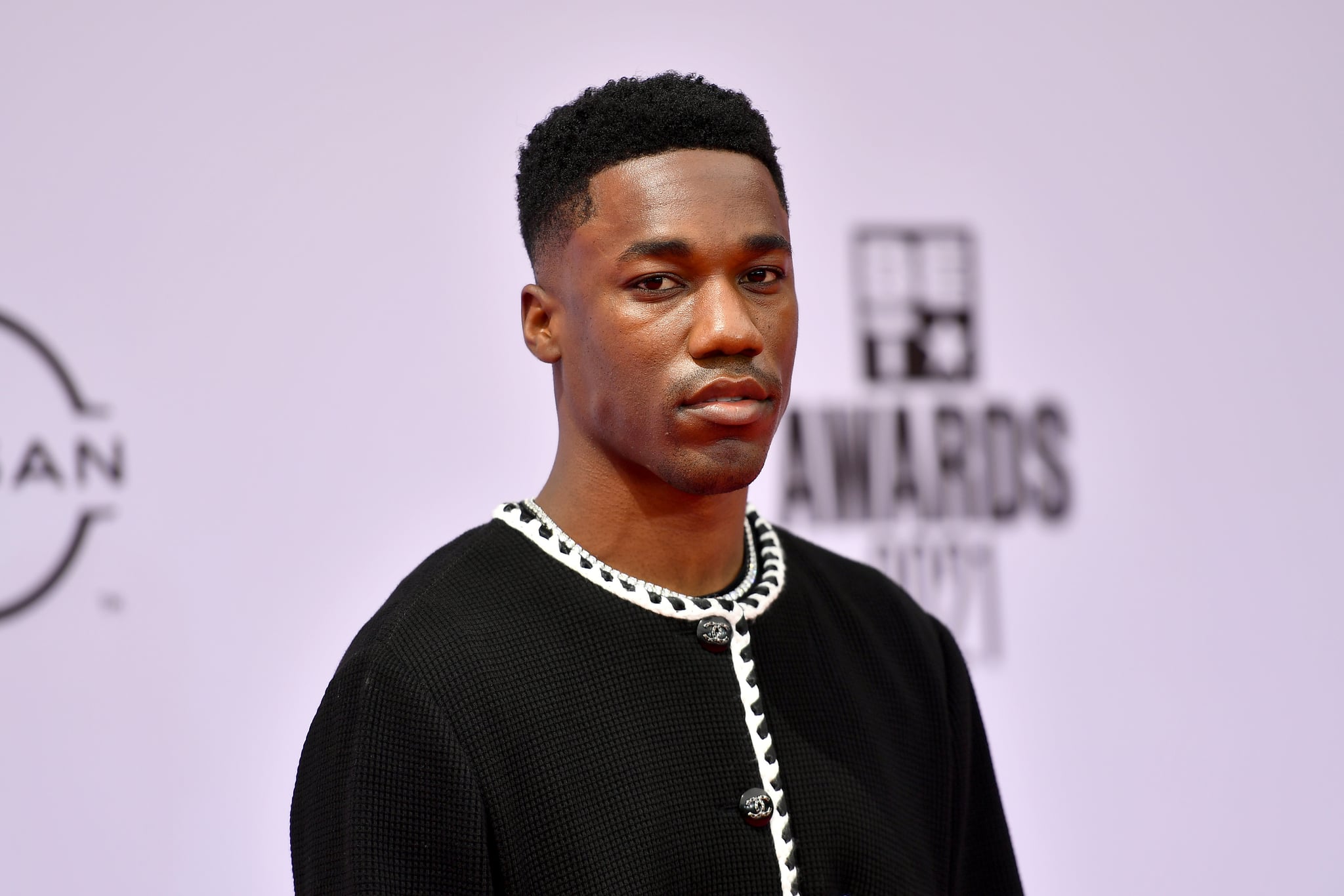 LOS ANGELES, CALIFORNIA - JUNE 27: Giveon attends the BET Awards 2021 at Microsoft Theater on June 27, 2021 in Los Angeles, California. (Photo by Paras Griffin/Getty Images for BET)