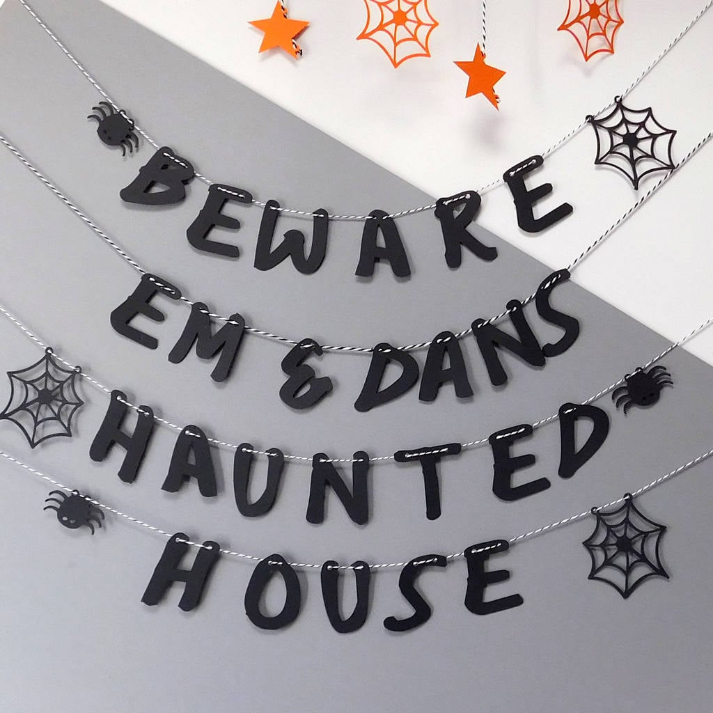 Allihopa Personalised Halloween Haunted House Bunting