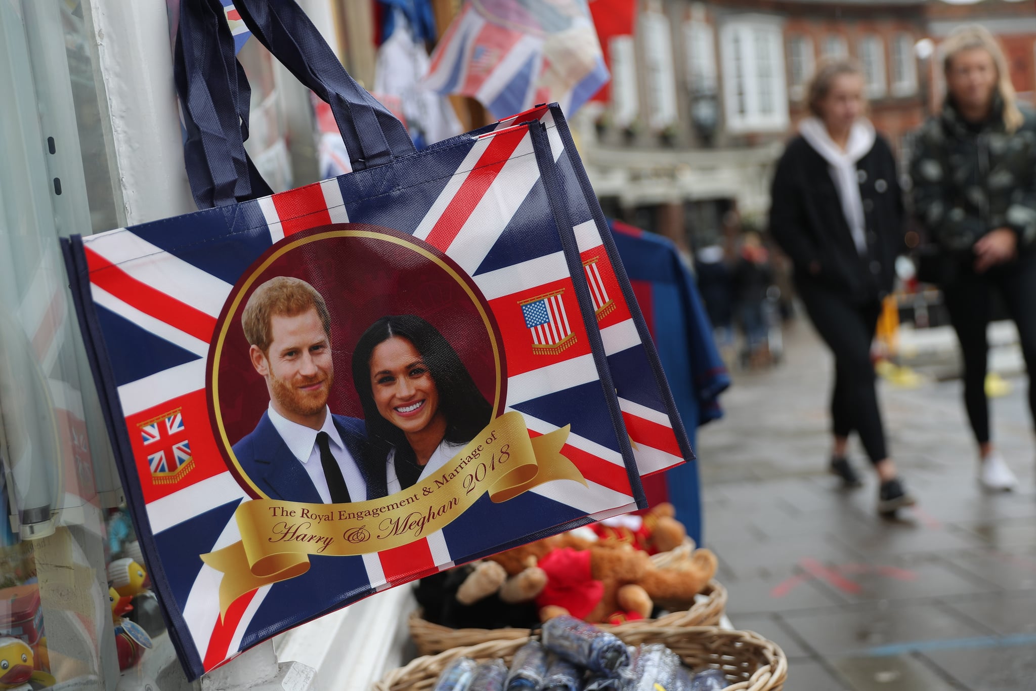 Memorabilia celebrating the engagement of Britain's Prince Harry to fiancee US actress Meghan Markle are pictured for sale in a gift shop in Windsor, west of London on March 28, 2018.Britain's Prince Harry and US actress Meghan Markle will marry on May 19 at St George's Chapel in Windsor Castle. / AFP PHOTO / Daniel LEAL-OLIVAS        (Photo credit should read DANIEL LEAL-OLIVAS/AFP/Getty Images)