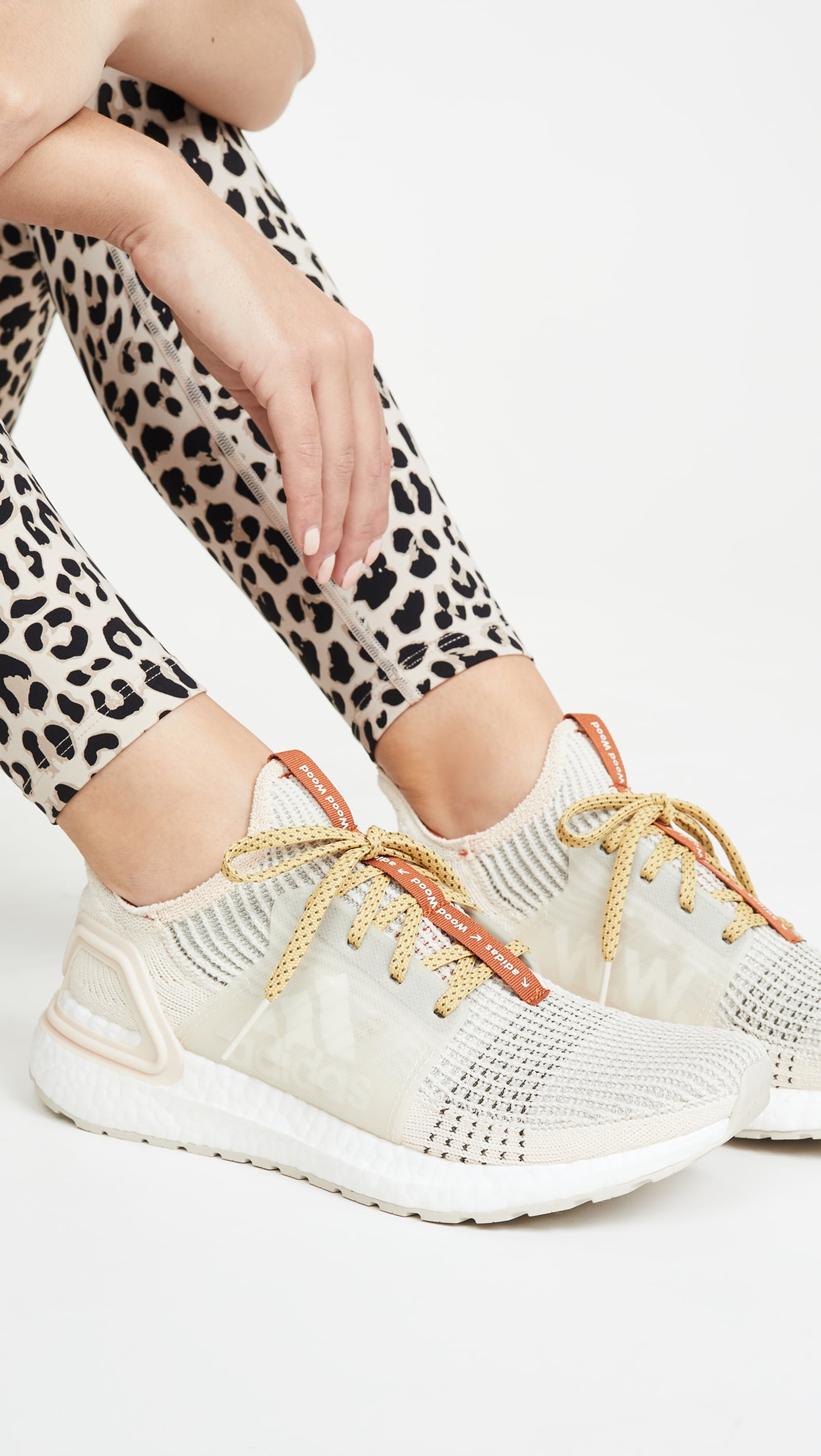 stylish sneakers womens