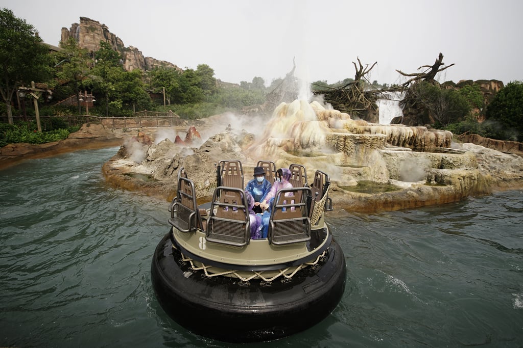 Pictures of Shanghai Disneyland Reopening After Coronavirus