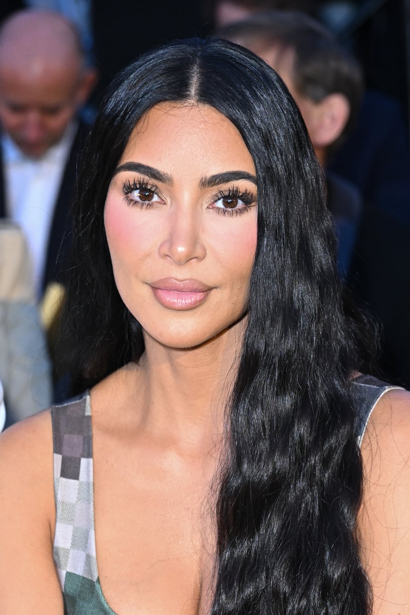 Black kardashian wig discount