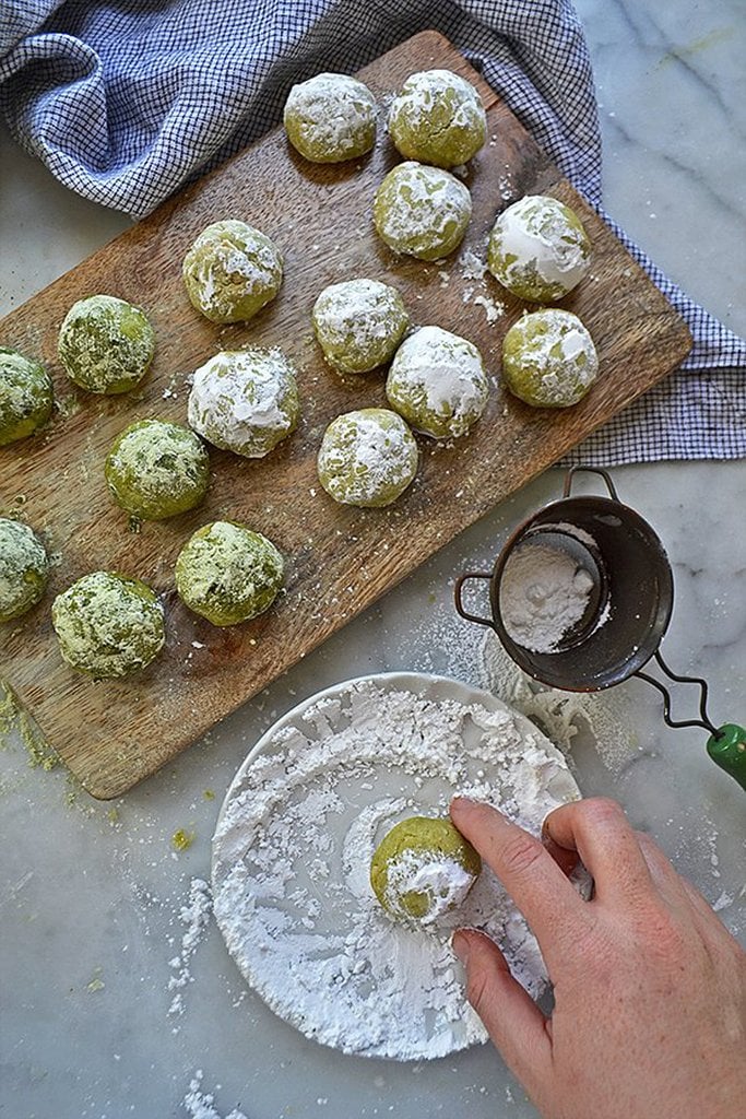 Matcha Mexican Wedding Cookies | Latin Cookies Recipes | POPSUGAR ...