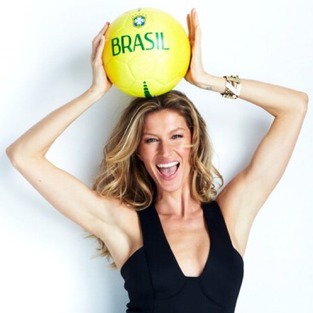 Gisele Bündchen posed with a Brazilian soccer ball.
Source: Instagram user giseleofficial