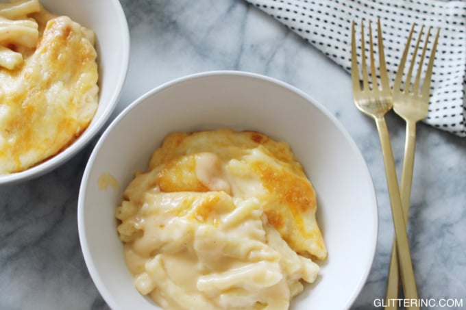 Baked Macaroni and Cheese in a Bechamel Sauce