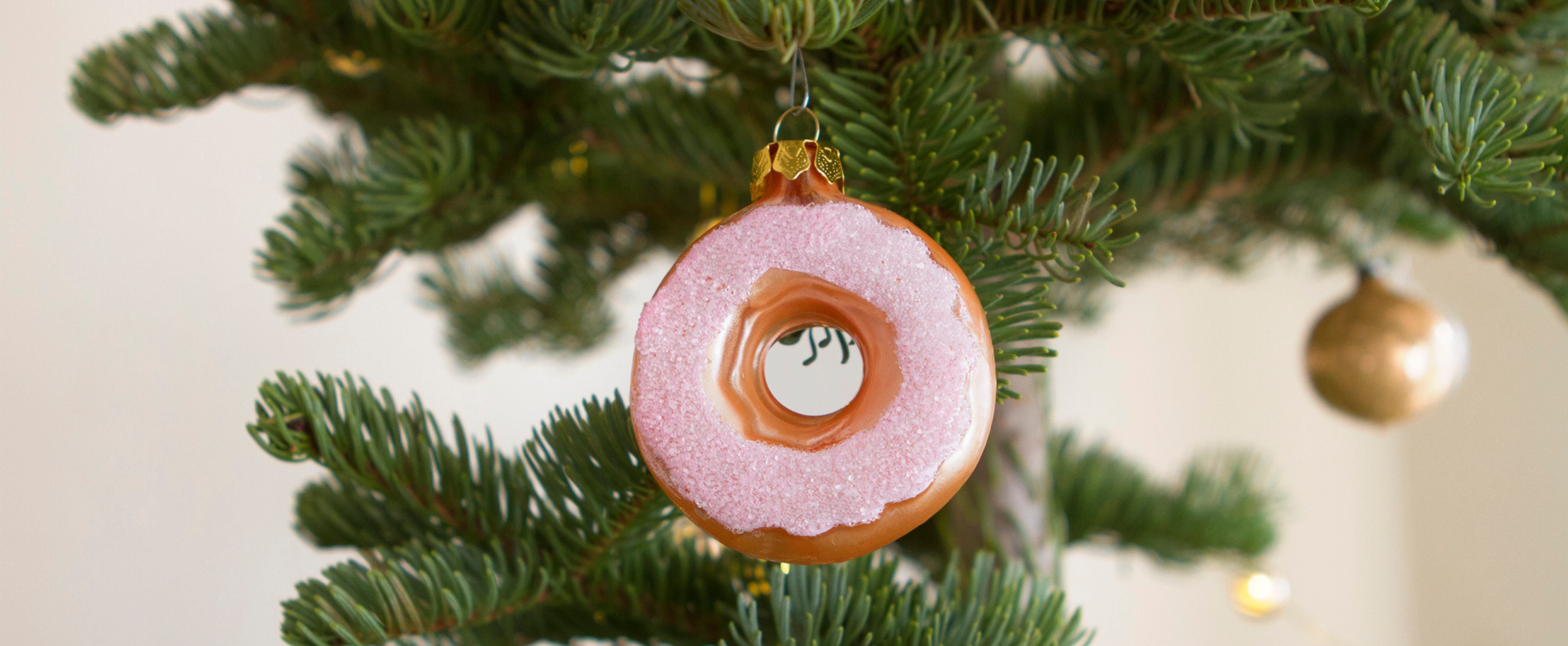 How to Decorate a Christmas Tree on a Budget | POPSUGAR Smart Living