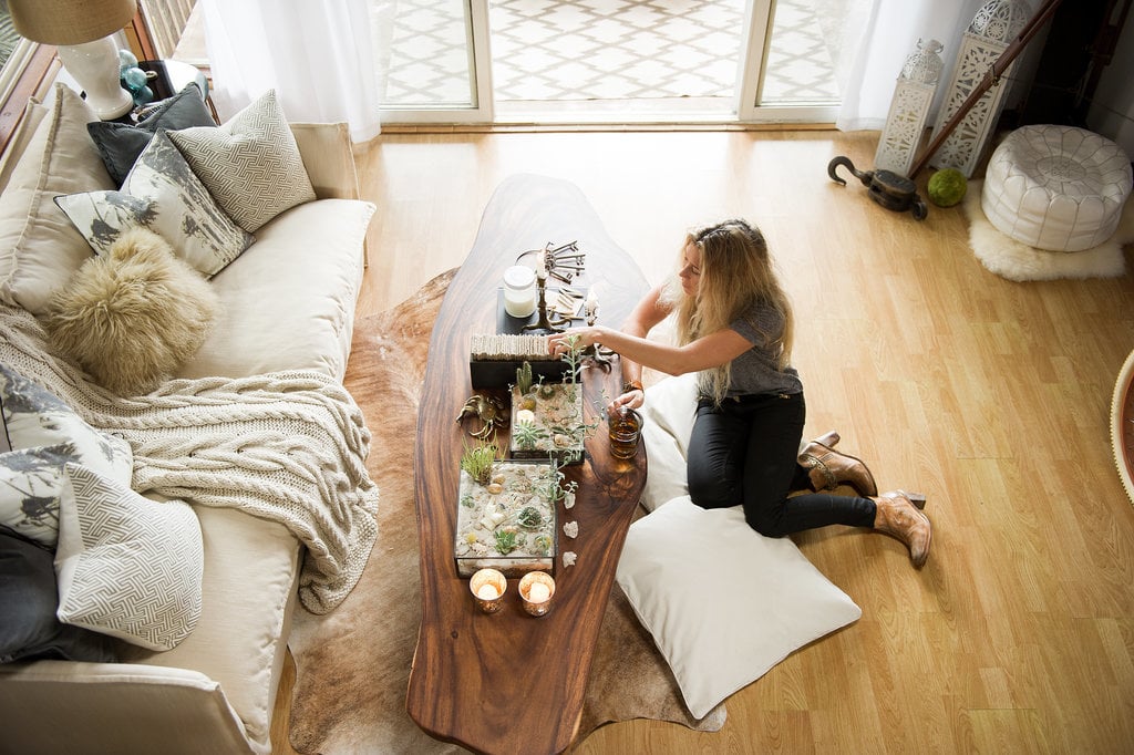 Neutral hues and a tall ceiling give this Hawaiian loft studio big-time tropical elegance. Neutral hues and a tall ceiling give this Hawaiian loft studio big-time tropical elegance.
