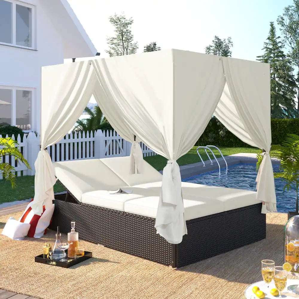 An Outdoor Daybed: Harper & Bright Designs Wicker Day Bed