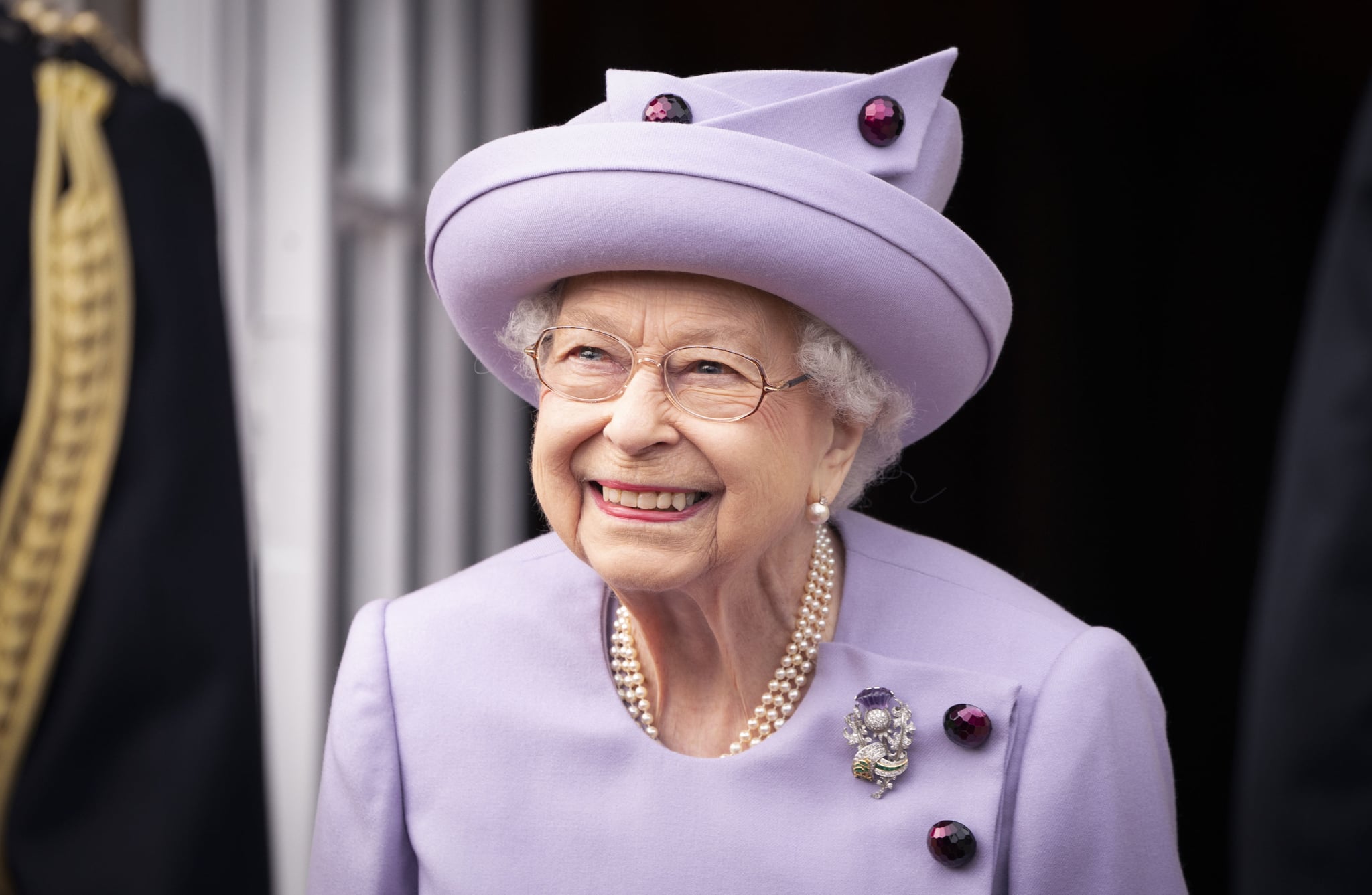 EDINBURGH, SCOTLAND - JUNE 28: Queen Elizabeth II attends an Armed Forces Act of Loyalty Parade at the Palace of Holyroodhouse on June 28, 2022 in Edinburgh, United Kingdom. Members of the Royal Family are spending a Royal Week in Scotland, carrying out a number of engagements between Monday June 27 and Friday July 01, 2022. (Photo by Jane Barlow - WPA Pool/Getty Images)