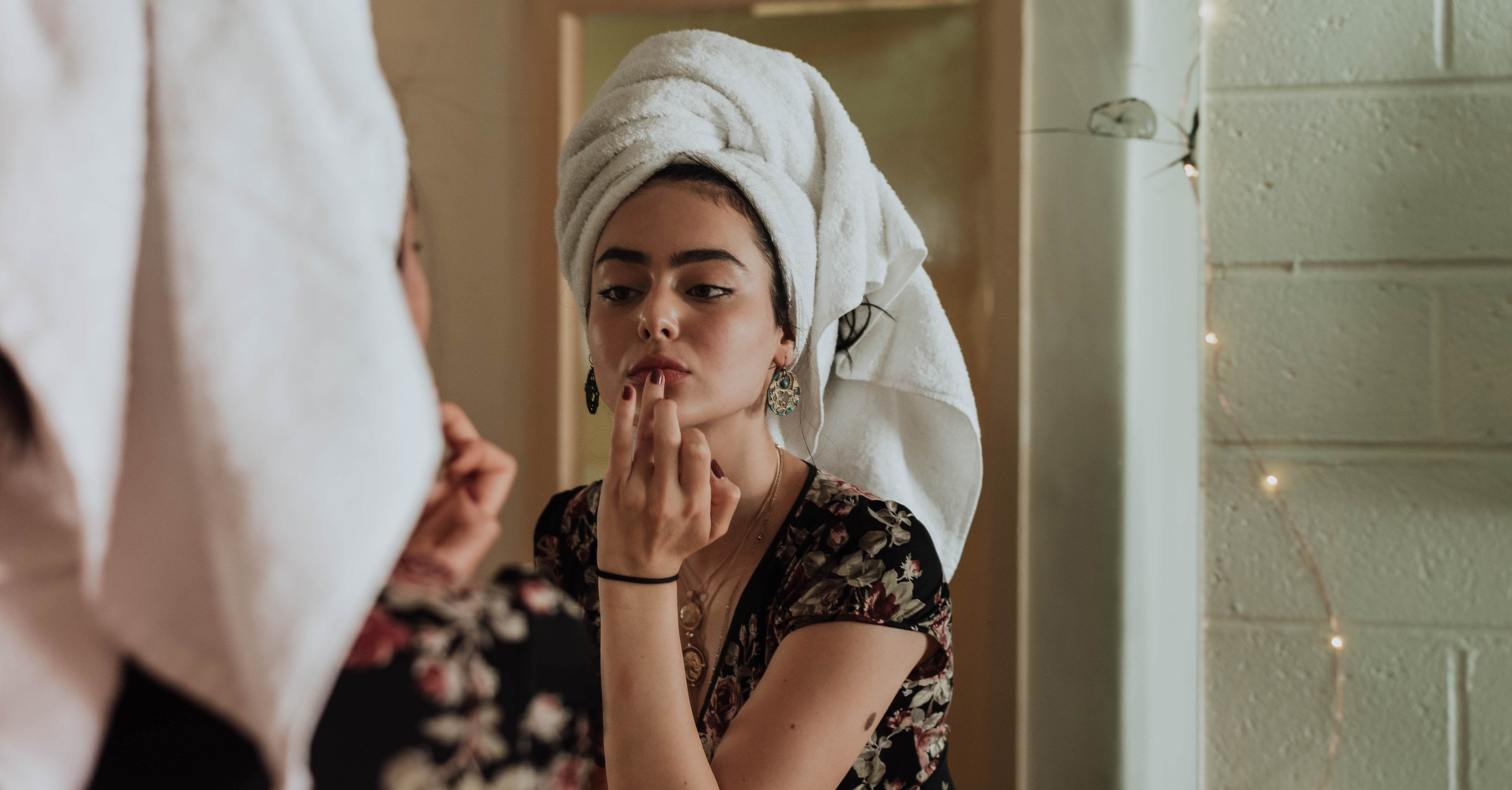 How to Tell the Difference Between a Cold Sore and a Zit POPSUGAR Beauty