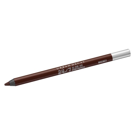 Sir John lined Bey's eyes with a coffee-colored eyeliner. Try Urban Decay 24-7 Glide-On Pencil in Underground ($20) for almost identical lines.
