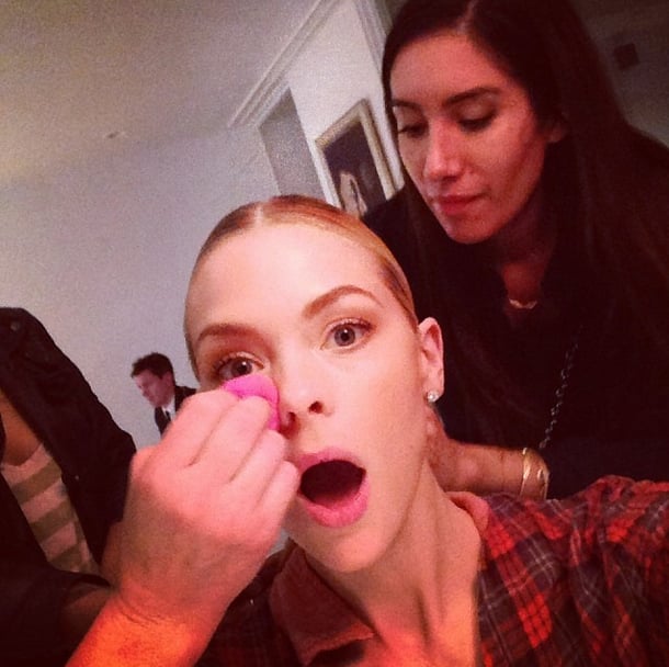 Jaime King caught her beauty team in action.
Source: Instagram user jaime_king