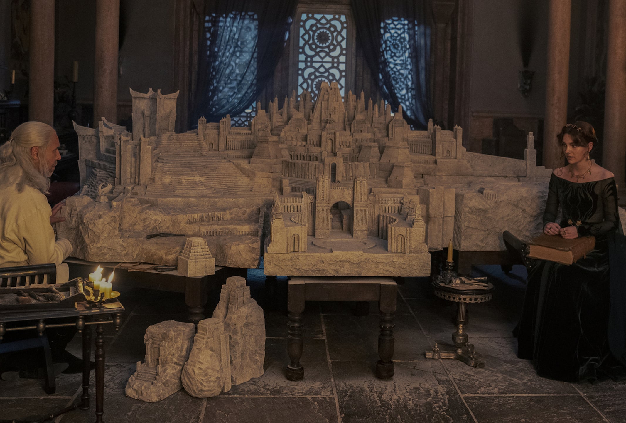 house of the dragon opening credits sigils