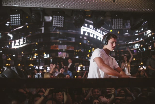 Ansel Elgort DJ Pictures August 2015
