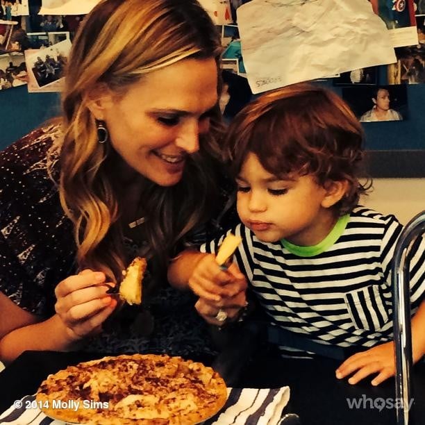 Molly Sims and Brooks Stuber tasted an all-American apple pie together.
Source: Instagram user mollybsims