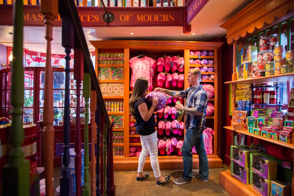 Engagement Photos at the Wizarding World of Harry Potter