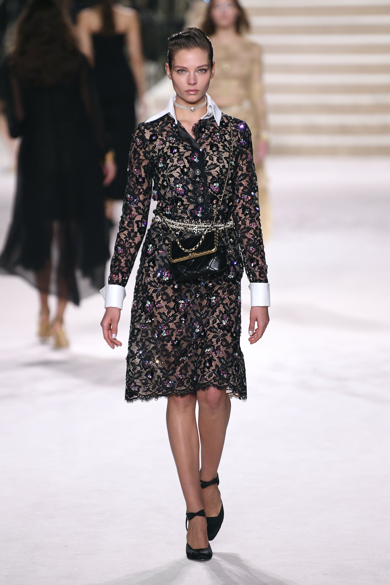 Chanel Metiers d'Art 2019/2020 Fashion Show Photos | POPSUGAR Fashion