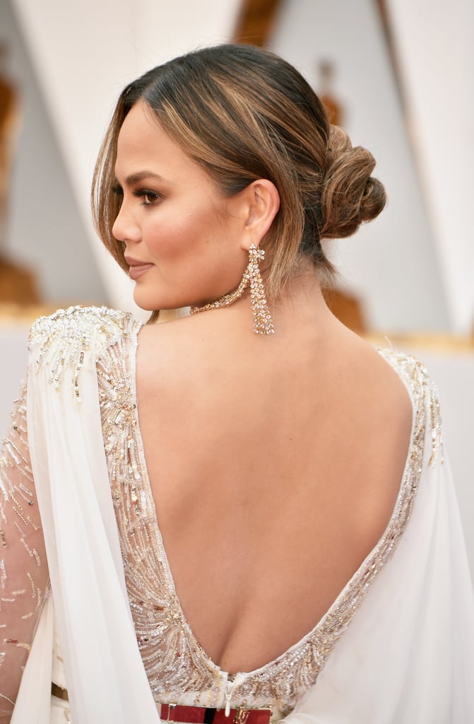 When Chrissy Teigen Showed Off the Back of Her Dress