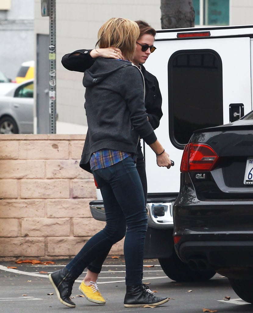 Kristen Stewart and Alicia Cargile PDA on Memorial Day 2015