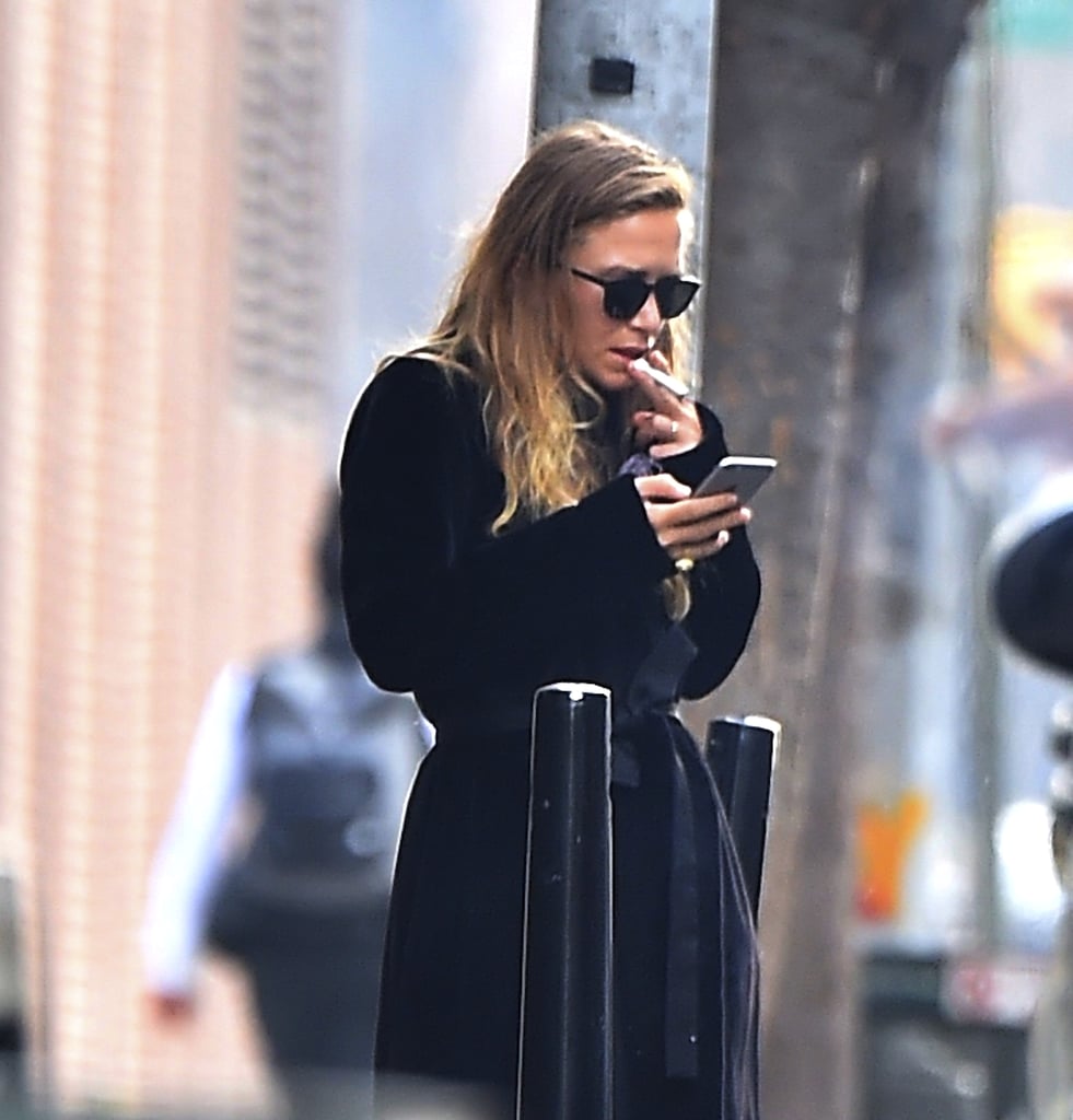 Mary-Kate Olsen Smoking in NYC December 2015 | Pictures | POPSUGAR ...