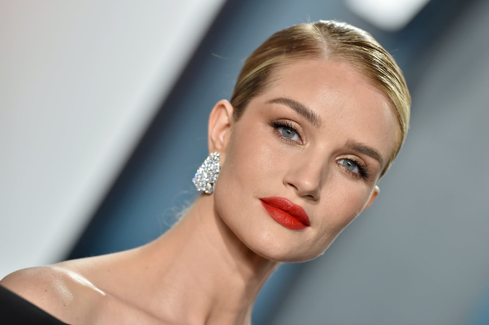 BEVERLY HILLS, CALIFORNIA - FEBRUARY 09: Rosie Huntington-Whiteley attends the 2020 Vanity Fair Oscar Party hosted by Radhika Jones at Wallis Annenberg Centre for the Performing Arts on February 09, 2020 in Beverly Hills, California. (Photo by Axelle/Bauer-Griffin/FilmMagic)