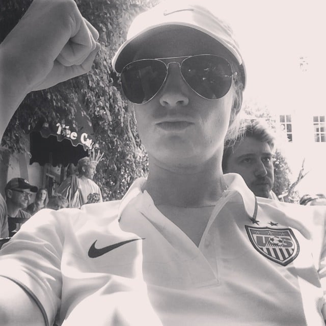 Beth Behrs showed off her USA jersey.
Source: Instagram user therealbethbehrs