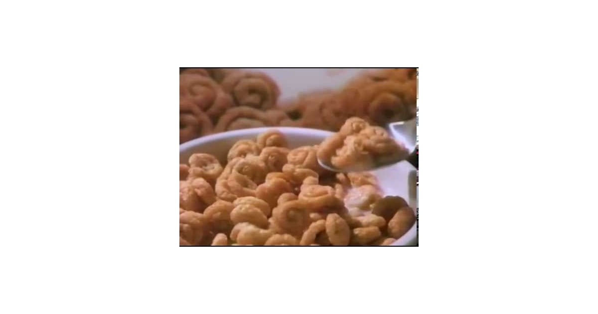 Kellogg's Cinnamon Mini Buns The Best Cereals From the '90s POPSUGAR Food Photo 3