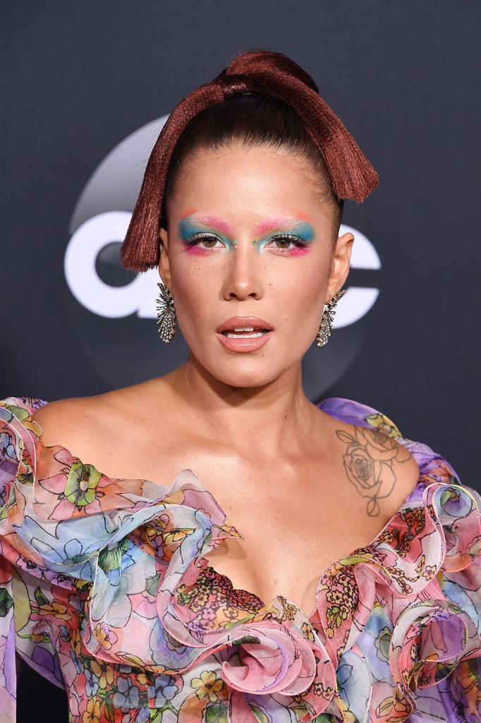 Halsey Watercolour Makeup at the American Music Awards 2019