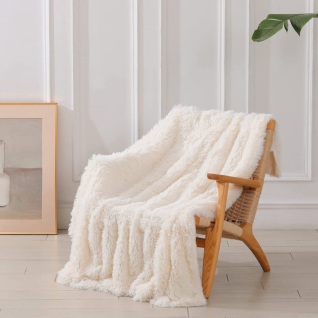 A Cozy Decor Find: Decorative Extra Soft Fuzzy Faux Fur Throw Blanket
