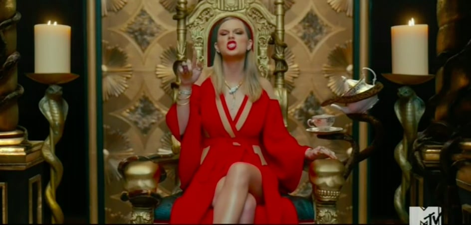 Taylor Swift's Style in "Look What You Made Me Do" Video