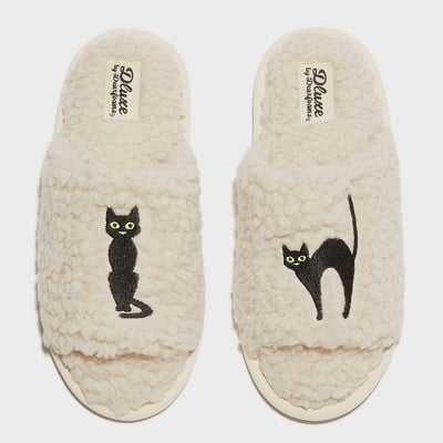 Target Dluxe by Dearfoams Women's Halloween Cat Slippers in Cream