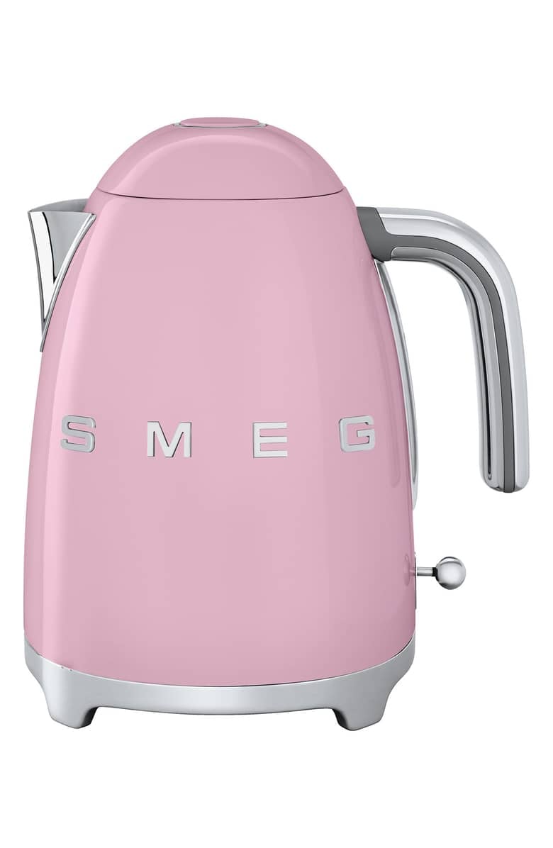 电水壶:Smeg 50年代复古风格的电热水壶