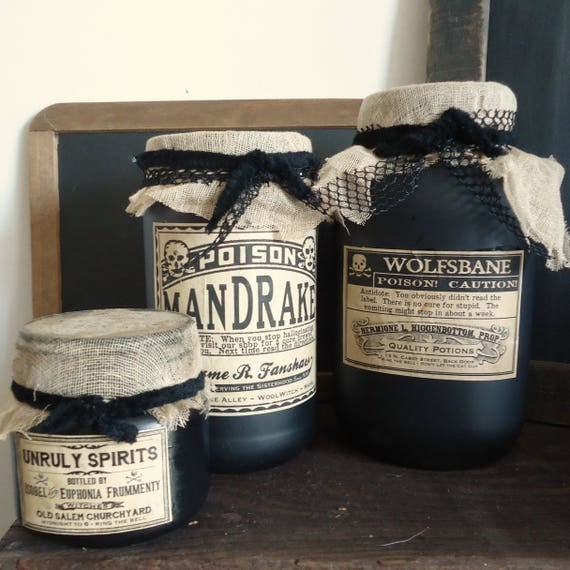 Harry Potter-Themed Halloween Bottle Jars