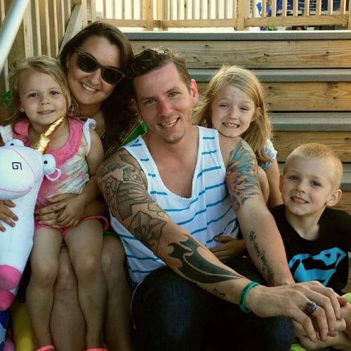 Colorblind Dad Sees Colors For the First Time