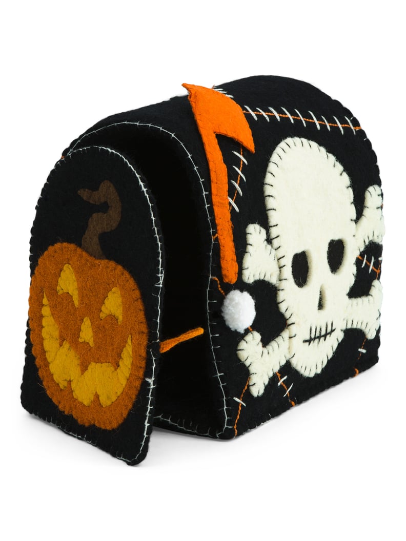 Skull and Crossbones Mail Box