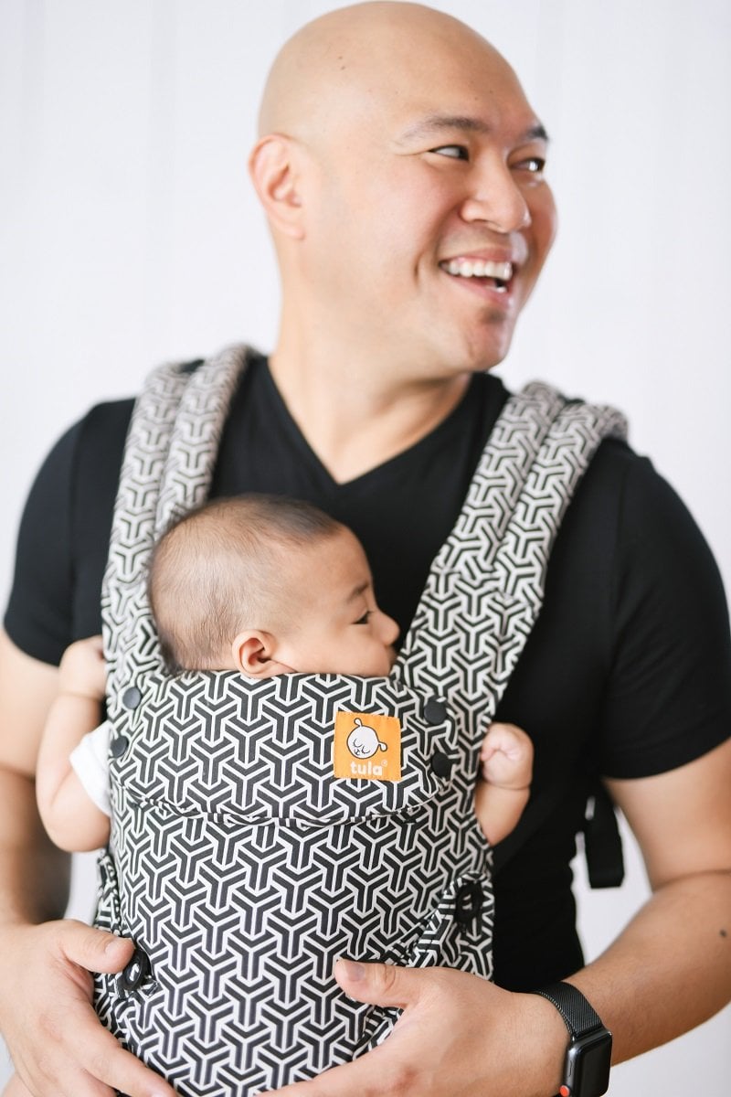 thin baby carrier