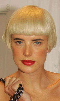 Photos Of Agyness Deyn New Latest Hair Cut Hairstyle Bob Short