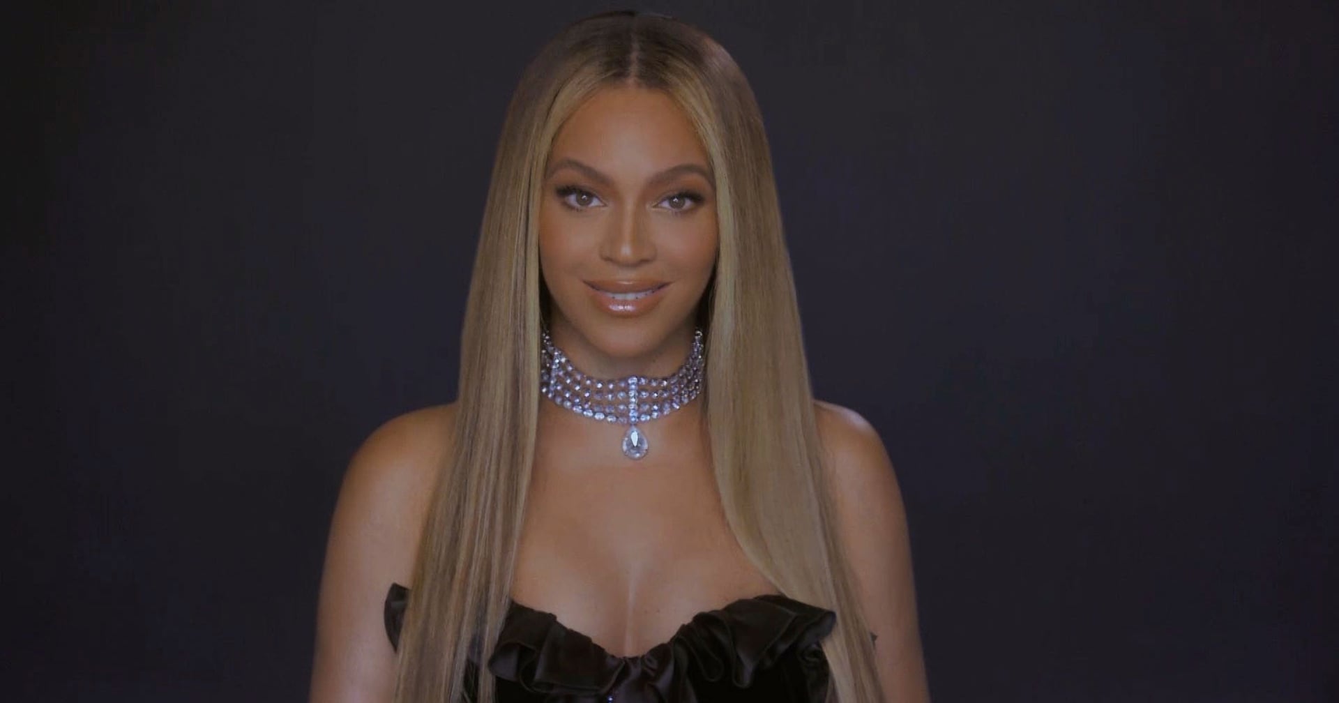 Watch Beyoncé Accept the Humanitarian Award at BET Awards POPSUGAR