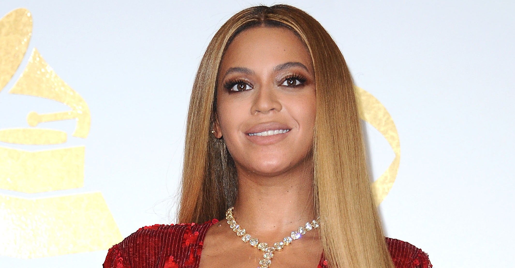 Beyonce Uses Elmers Glue on Eyebrows | POPSUGAR Beauty