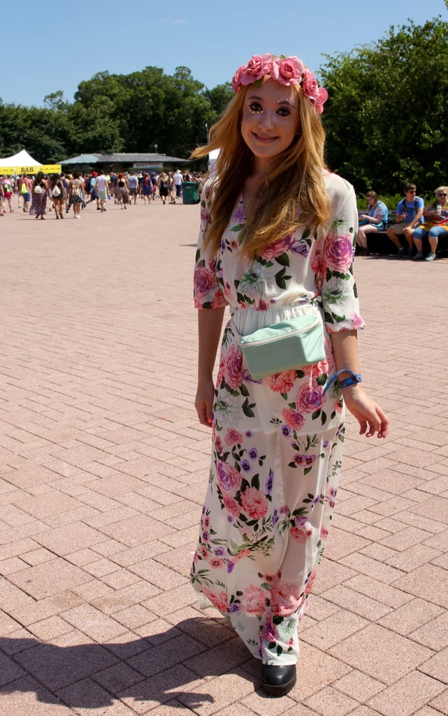 A floor-length, long-sleeved dress might have looked a touch warm on a hot day, but the sheer fabric helped this woman keep her cool.
