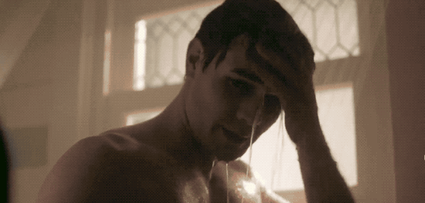 Kj Apa Shirtless As Archie On Riverdale Popsugar Entertainment