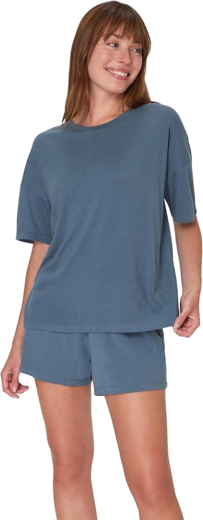 Hanes Originals Supersoft Sleep Set ($23, originally $28)
Another brand sitting in my friends' carts is Hanes. The Supersoft Sleep Set is exactly what it sounds like: ridiculously comfortable. It's oversized, baggy, and the perfect set to wear to bed any time of year. According to my group chat, it "runs a bit big, but not insane." My friends are snagging a few for themselves, and honestly, I might have to do the same.