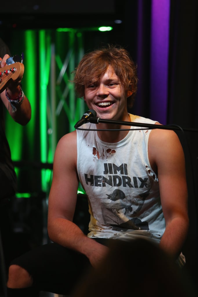 Pictures of Ashton Irwin Looking Sexy Over the Years