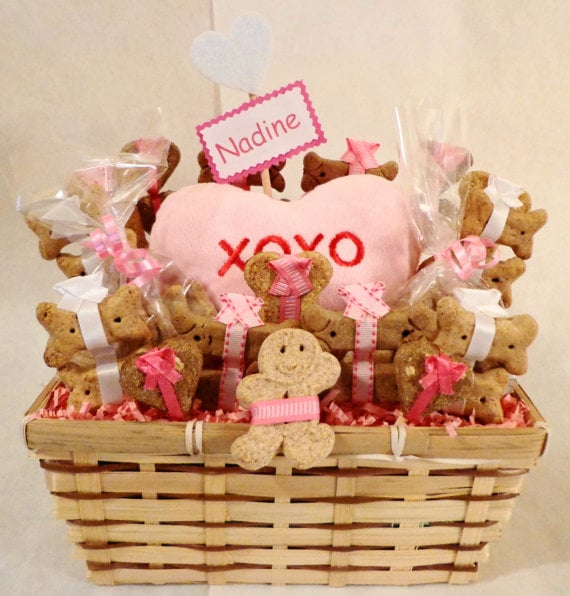 dog biscuits basket