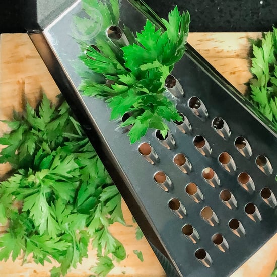 How to Cut Herbs Using a Kitchen Grater | Photos
