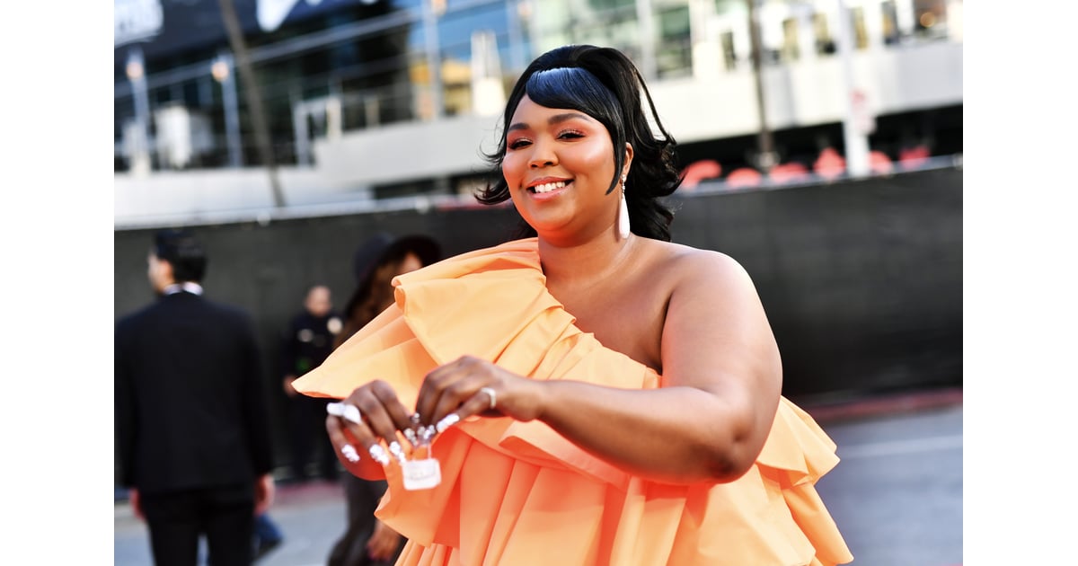 This Was The Purse Lizzo Brought To The American Music Awards Red Carpet -  CBS Minnesota