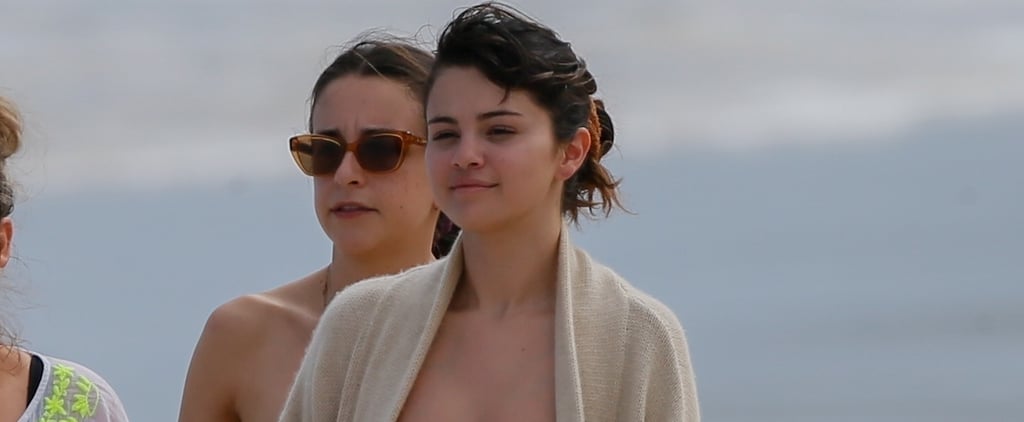Selena Gomez on Vacation in Hawaii | Pictures